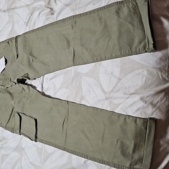 Kids - Picture 2 of 3